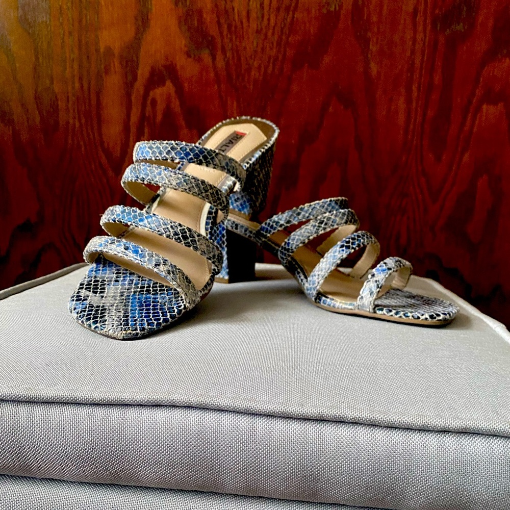 Women’s blue snakeskin mule